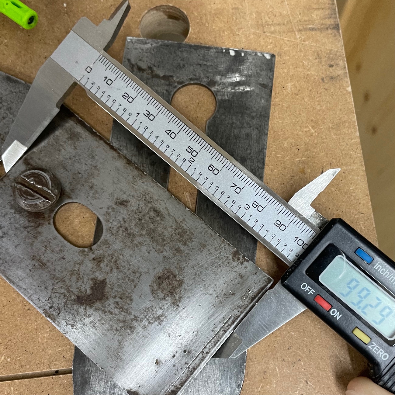 Länge Spanbrecher bis Aussparung Joch